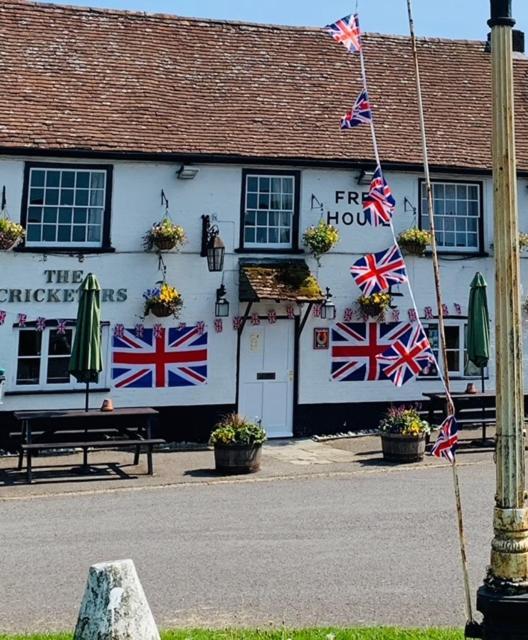 The Cricketers Arms Hotel Petworth Exterior foto